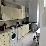 Cozy Flat In Testaccio